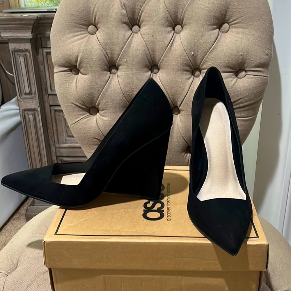 Suede wedged Pumps